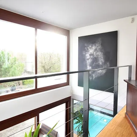 Luxuriose Architektenvilla In Bester Lage Βίρτσμπουργκ