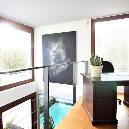 Luxuriose Architektenvilla In Bester Lage Βίλα